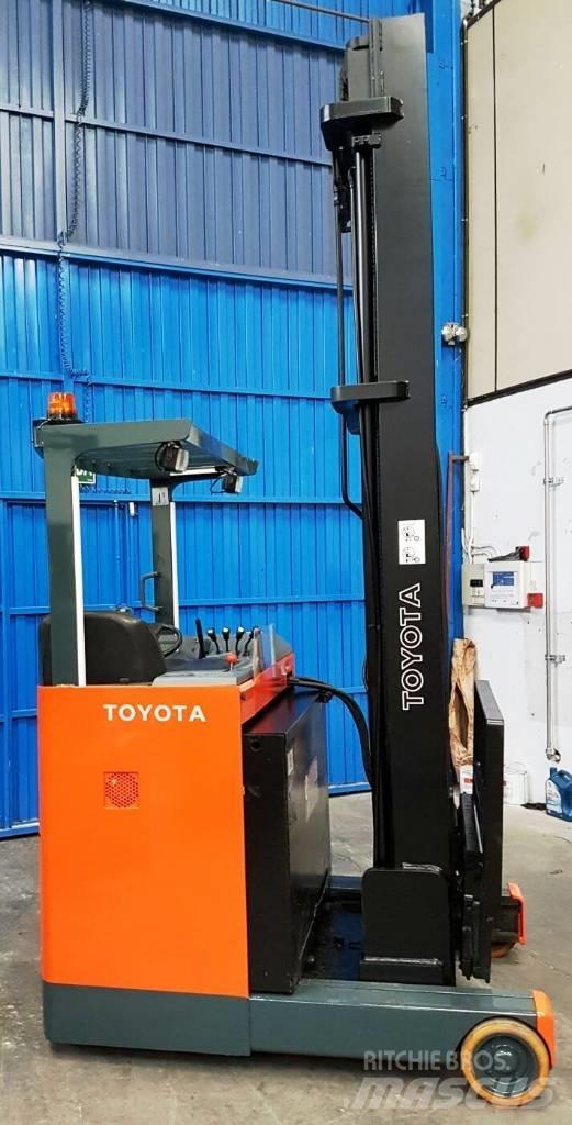 Toyota 6 FBRE 14 Reach truck