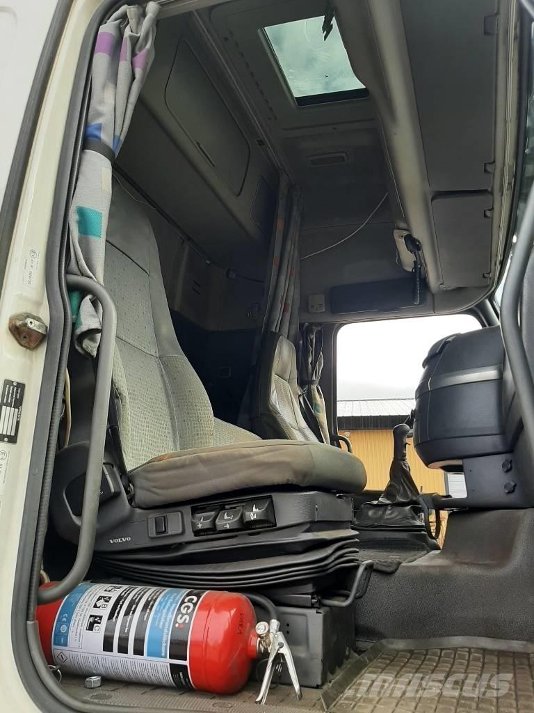 Volvo FH 12 Curtain sider trucks