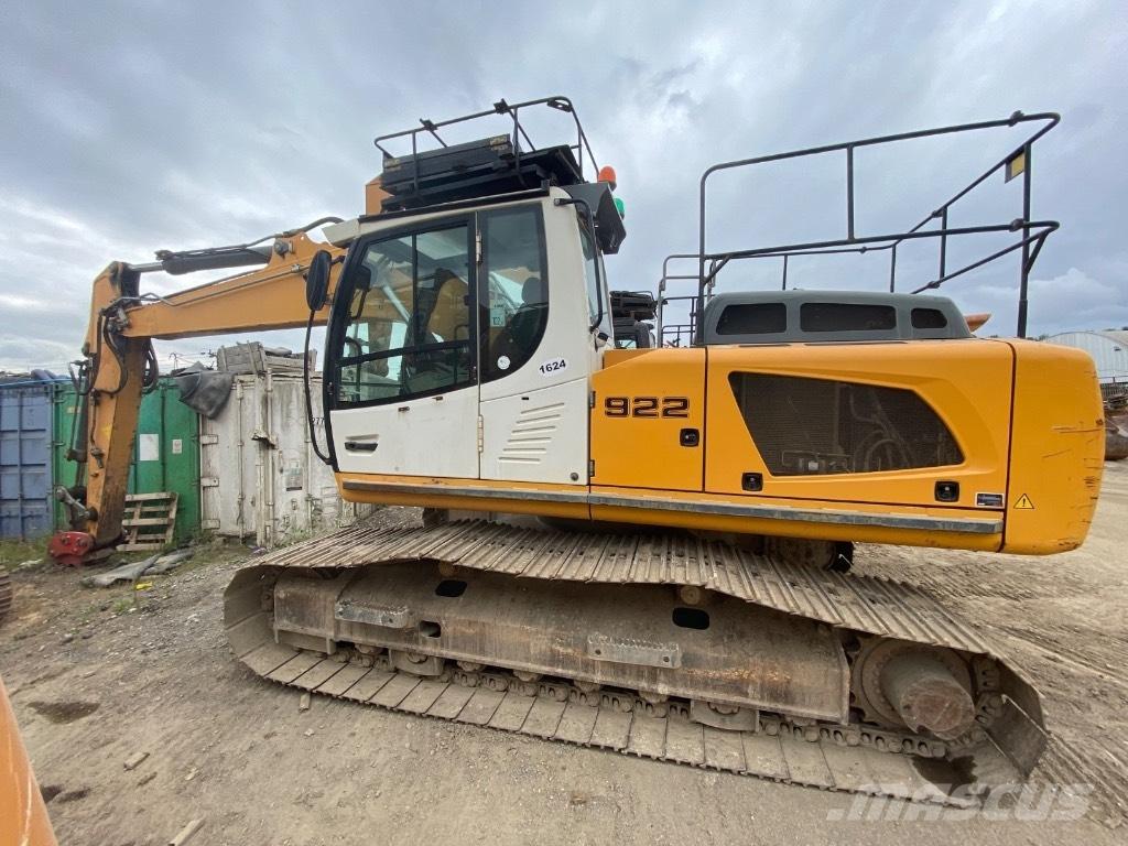 Liebherr R 922 Crawler excavators