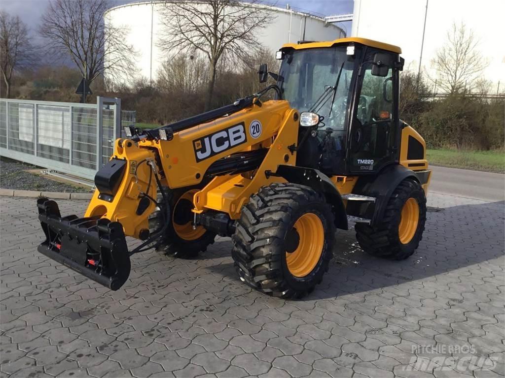 JCB TM 220 Agri Telescopic boom lifts