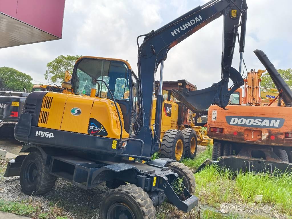 Hyundai 60 W Wheeled excavators
