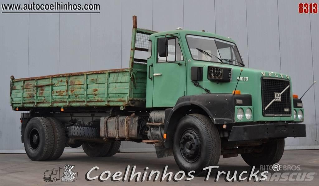 Volvo N10 20 Tipper trucks