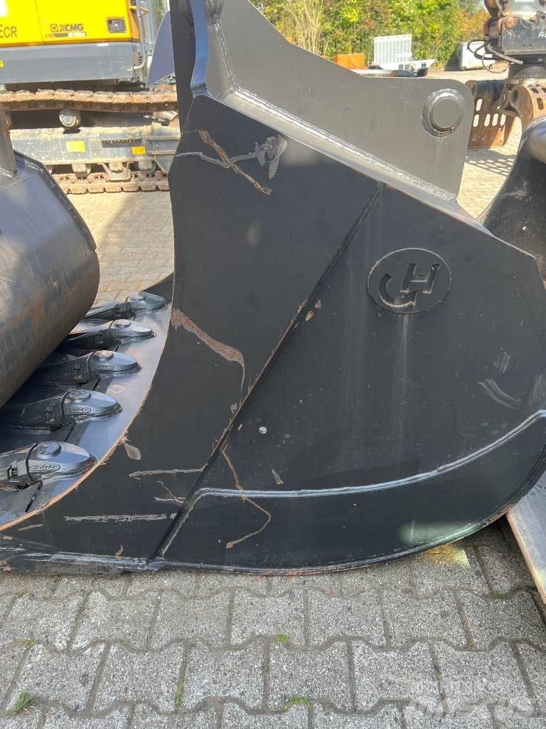 Henle Tieflöffel Backhoes