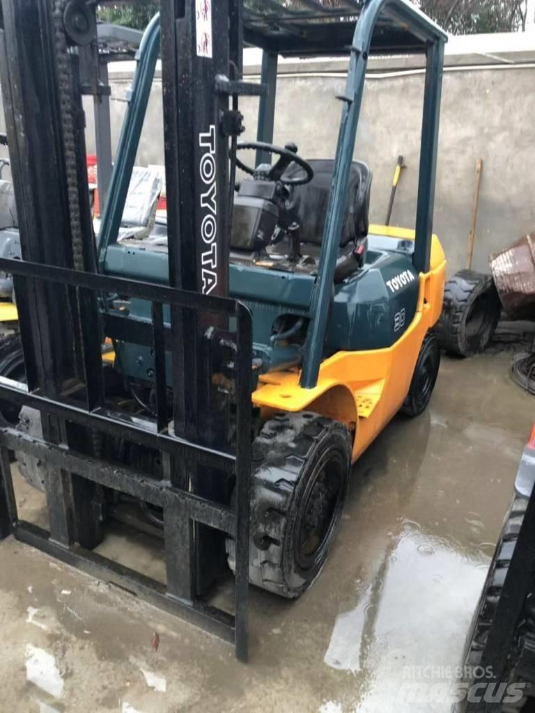 Toyota 3 Ton Diesel trucks