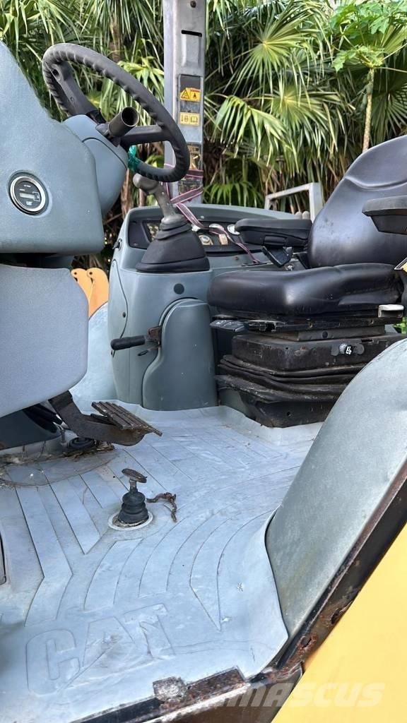 CAT 420 D IT Backhoe