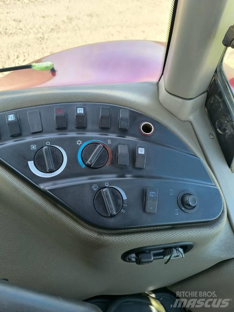 CASE MAGNUM 225 2007 Tractors