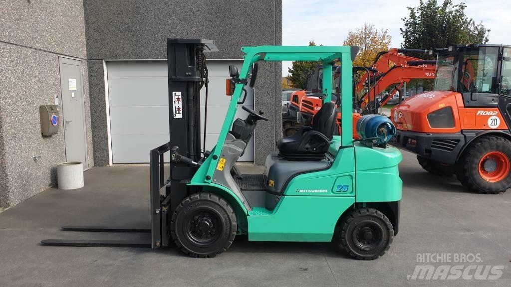 Mitsubishi FGE25NT LPG trucks