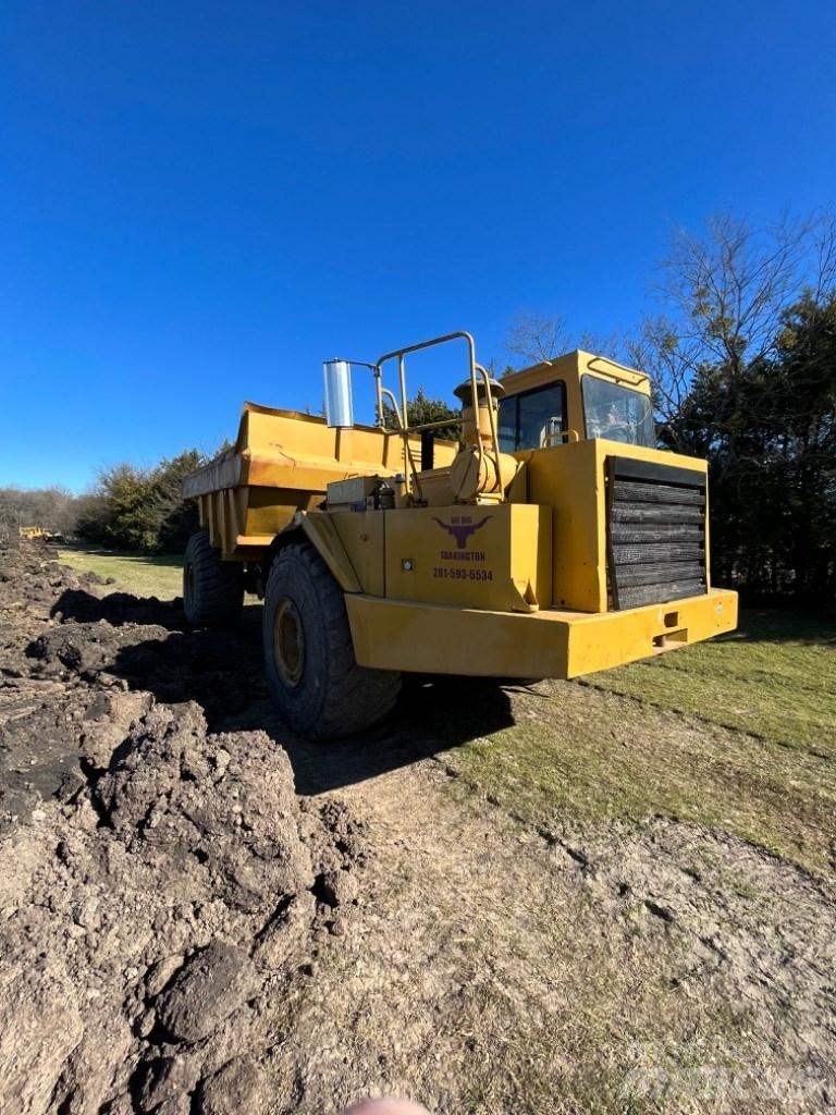 CAT D 30 D Articulated Haulers