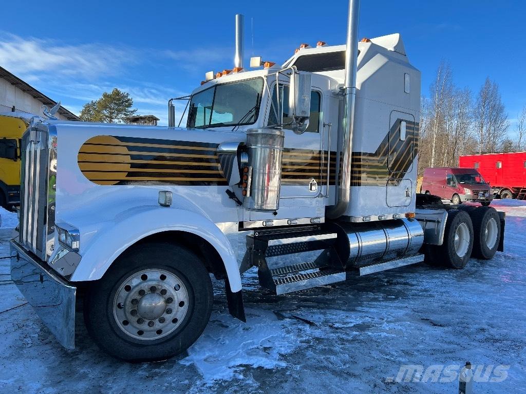 Kenworth W 900 L Prime Movers