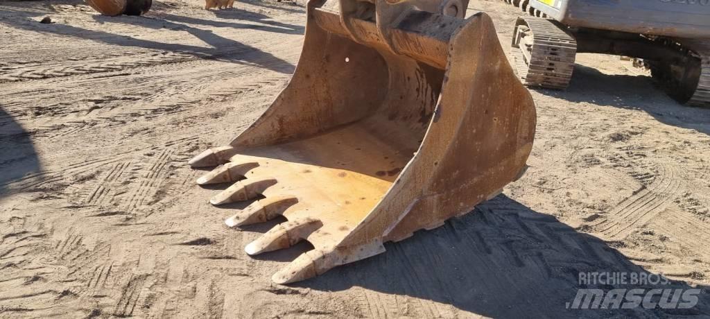 JCB JS 360 LC Crawler excavators