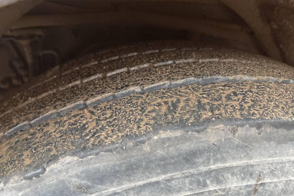 Scania P 310 Sweepers