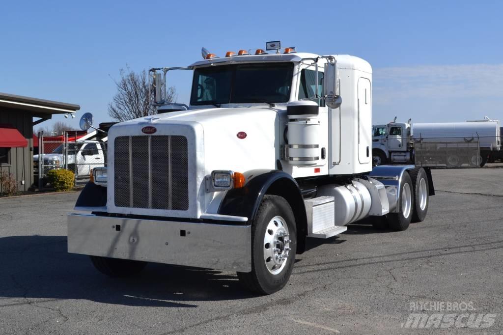 Peterbilt 367 Prime Movers