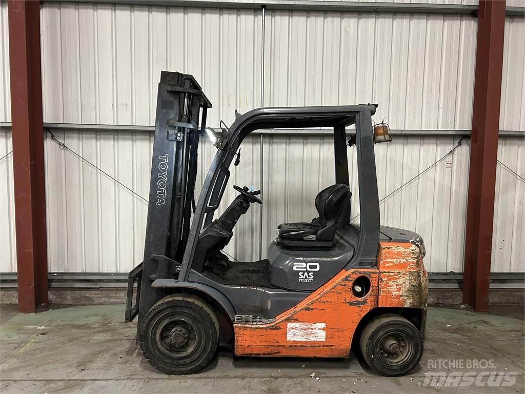 Toyota 8FD20 Diesel trucks