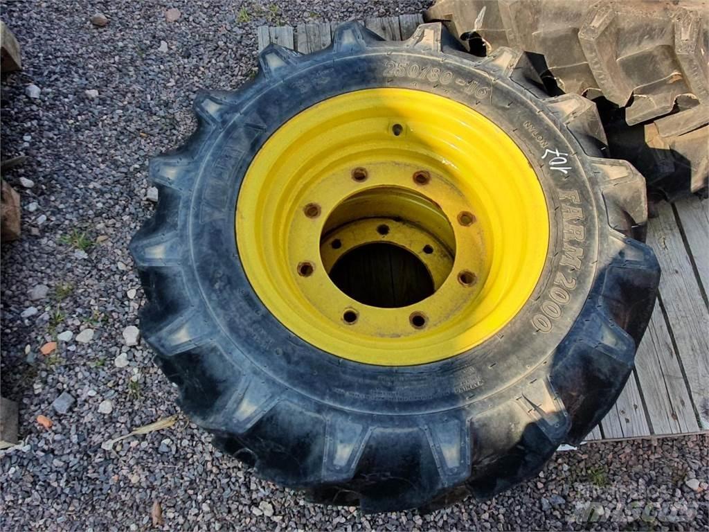 BKT 250/80-16 x2 Tyres, wheels and rims