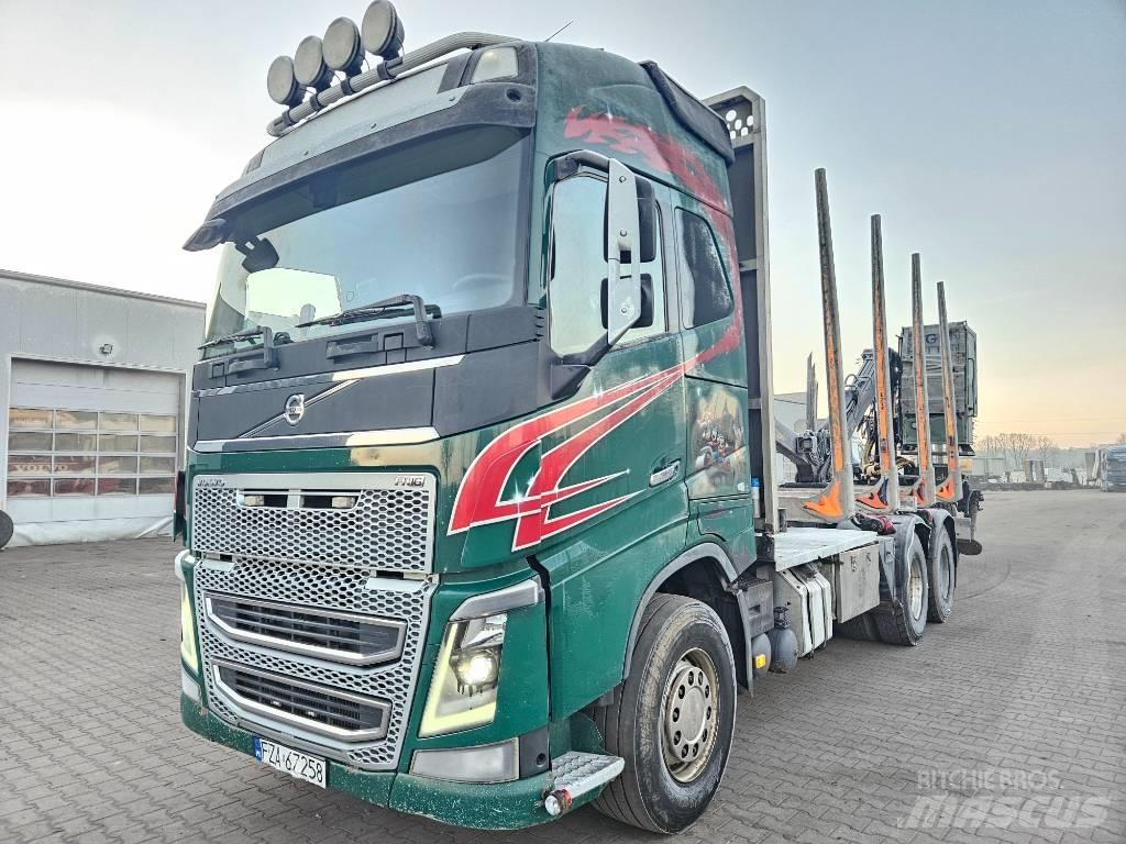 Volvo FH 16 Timber trucks