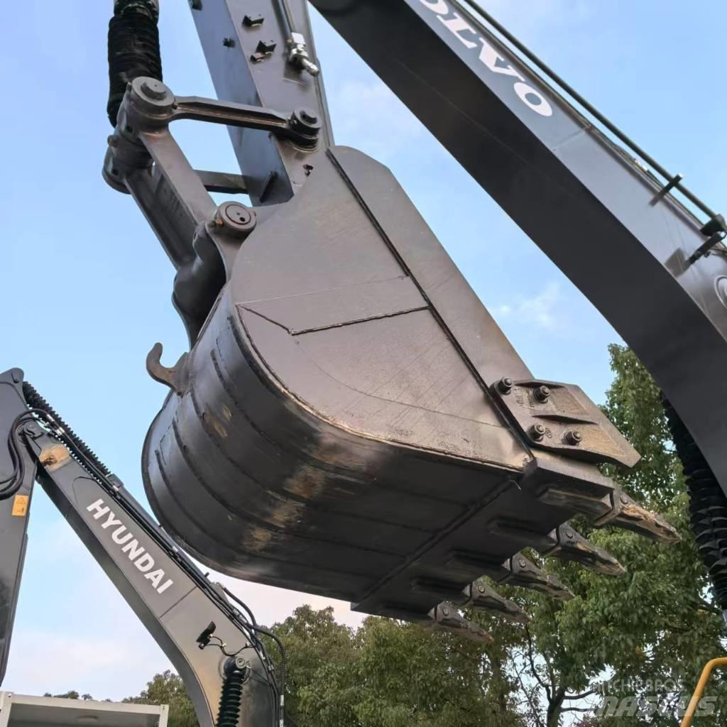 Volvo EC 210 D Mini excavators  7t - 12t