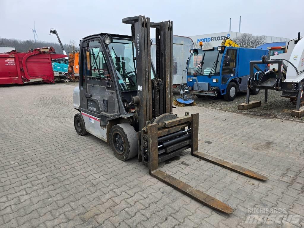 Nissan 30 YG1D2A30Q Diesel trucks