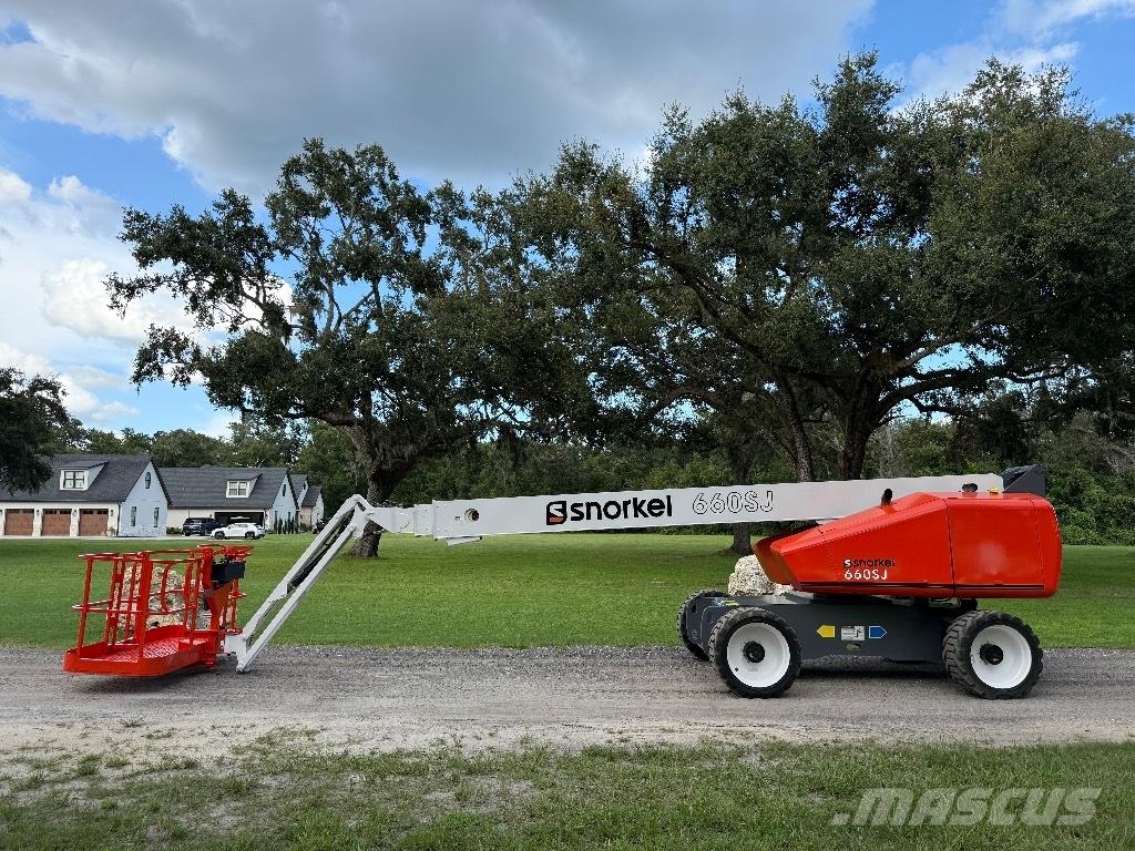 Snorkel 660SJ Telescopic boom lifts