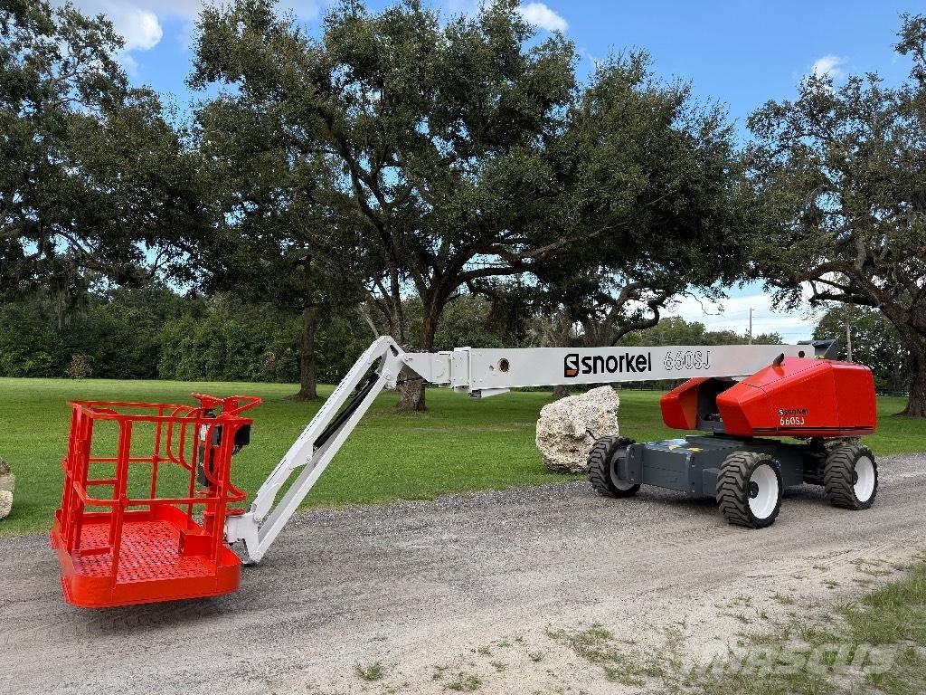 Snorkel 660SJ Telescopic boom lifts