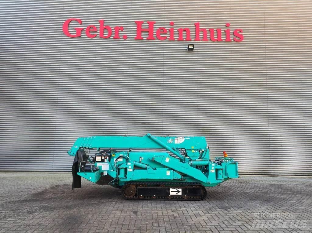 Maeda MC 305 Track mounted cranes