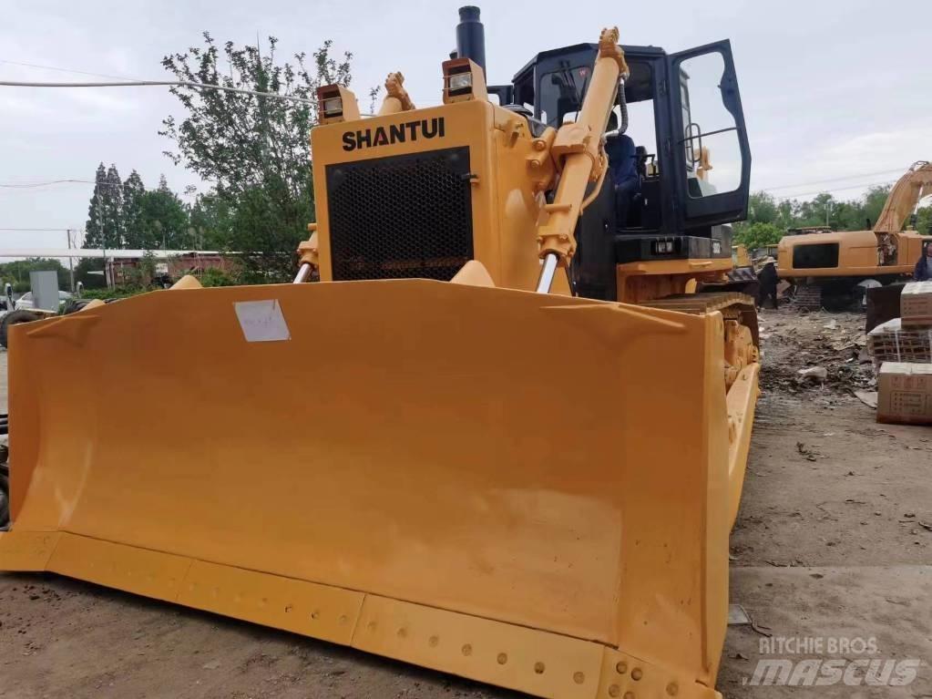 Shantui SD 32 Crawler dozers