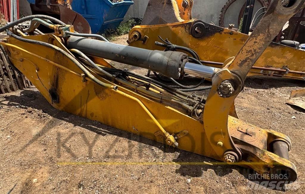 Liebherr R 934 Booms and arms
