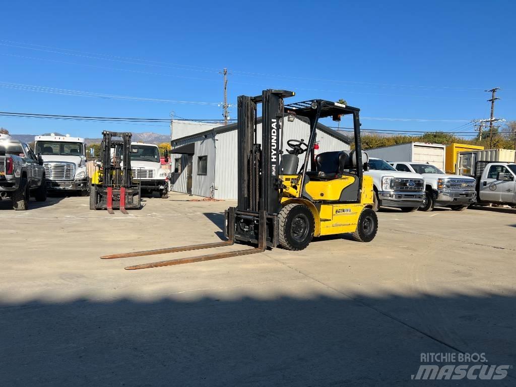 Hyundai 25 L-7 A Other