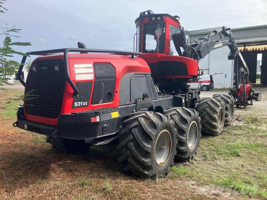 Komatsu 931 XC Harvesters