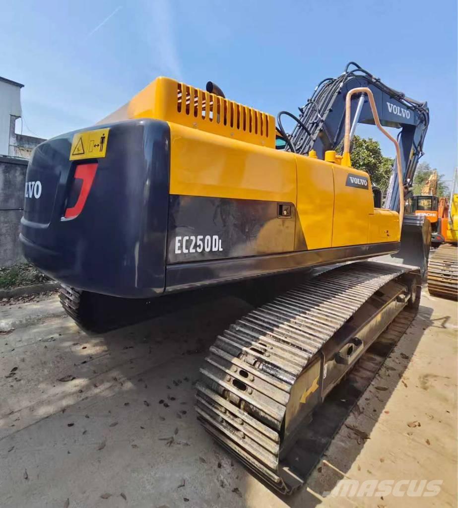 Volvo EC 250 D L Crawler excavators