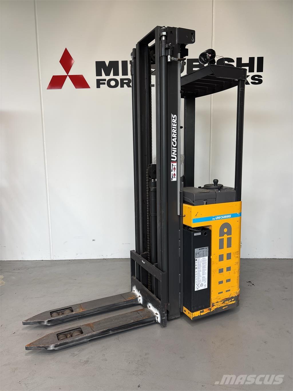 Atlet A160 Self propelled stackers