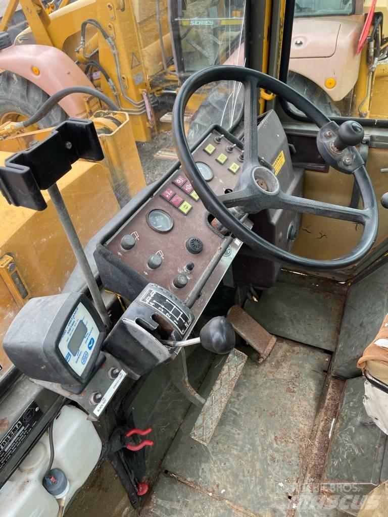 Hydrema 806 Backhoe