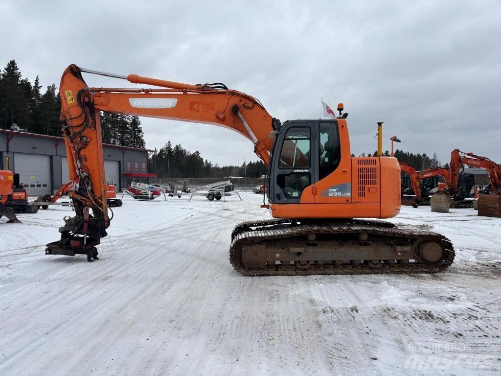 Doosan DX225 LC R Crawler excavators