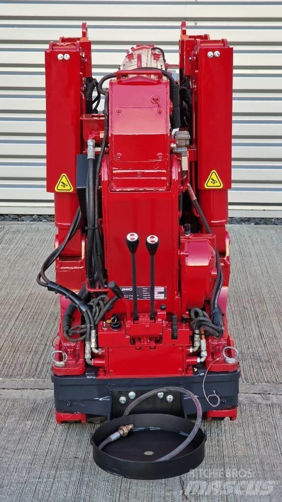 Unic URW 295 Mini cranes
