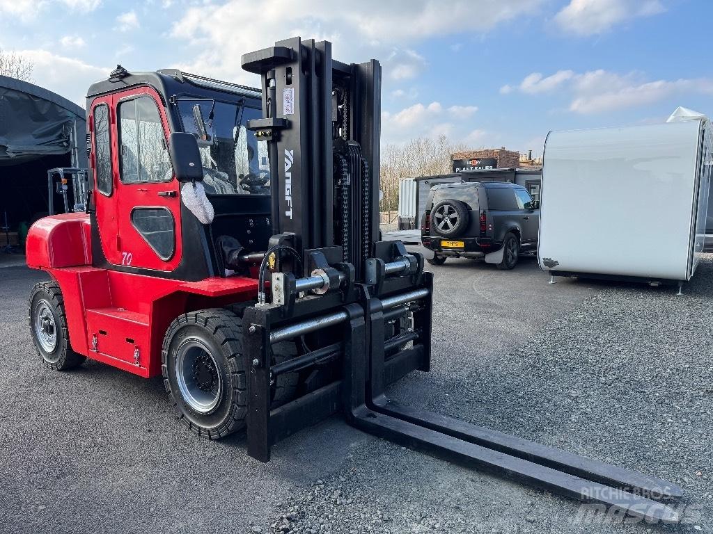 YangFT 7 CPCD TON Diesel trucks
