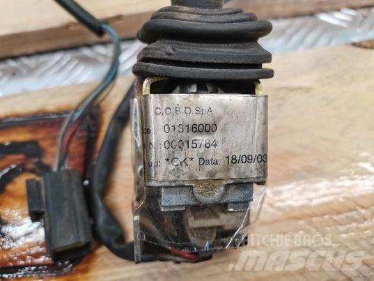 CASE JXU75 reverse Electronics
