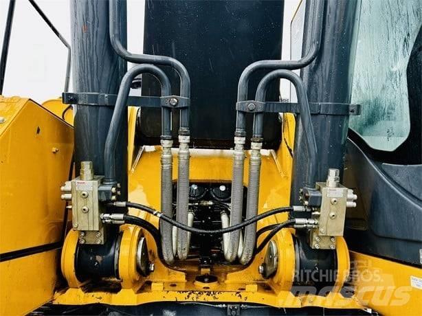 DEERE 470G LC Crawler excavators