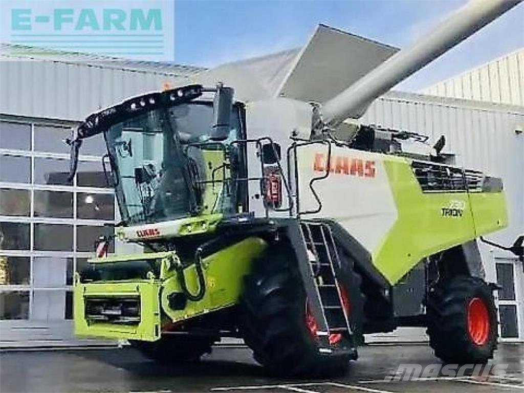 CLAAS trion 730 Combine harvesters