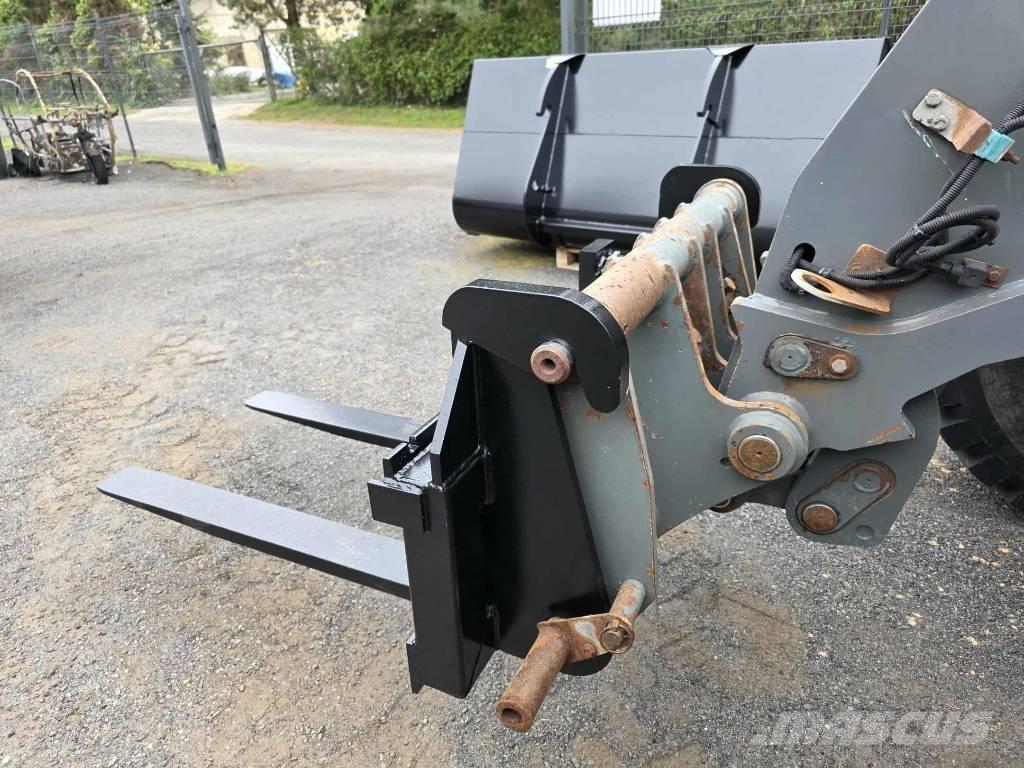 CLAAS Scorpion 7044 Telehandlers