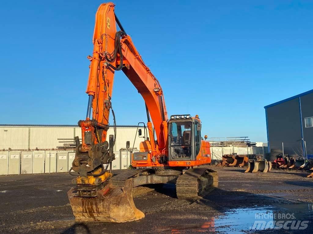 Doosan DX 255 LC Crawler excavators
