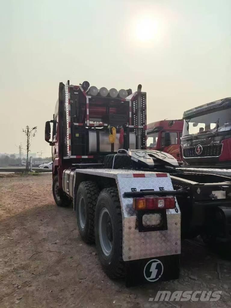 Shacman X5000 Prime Movers