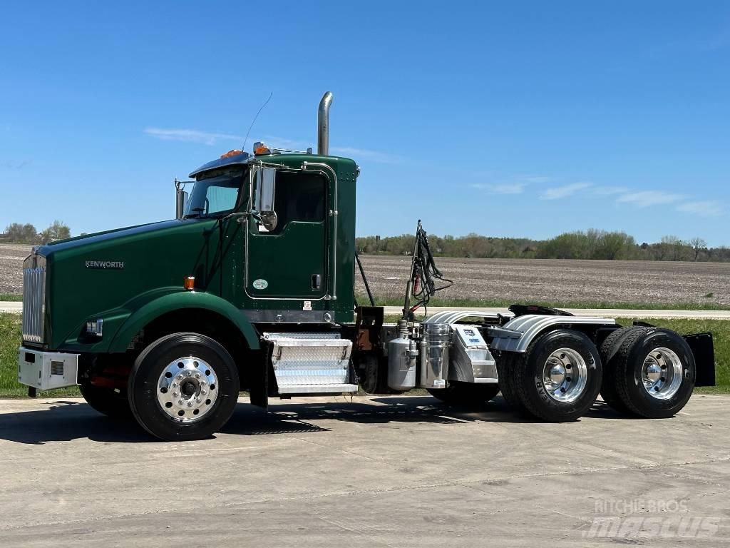 Kenworth T800 Prime Movers