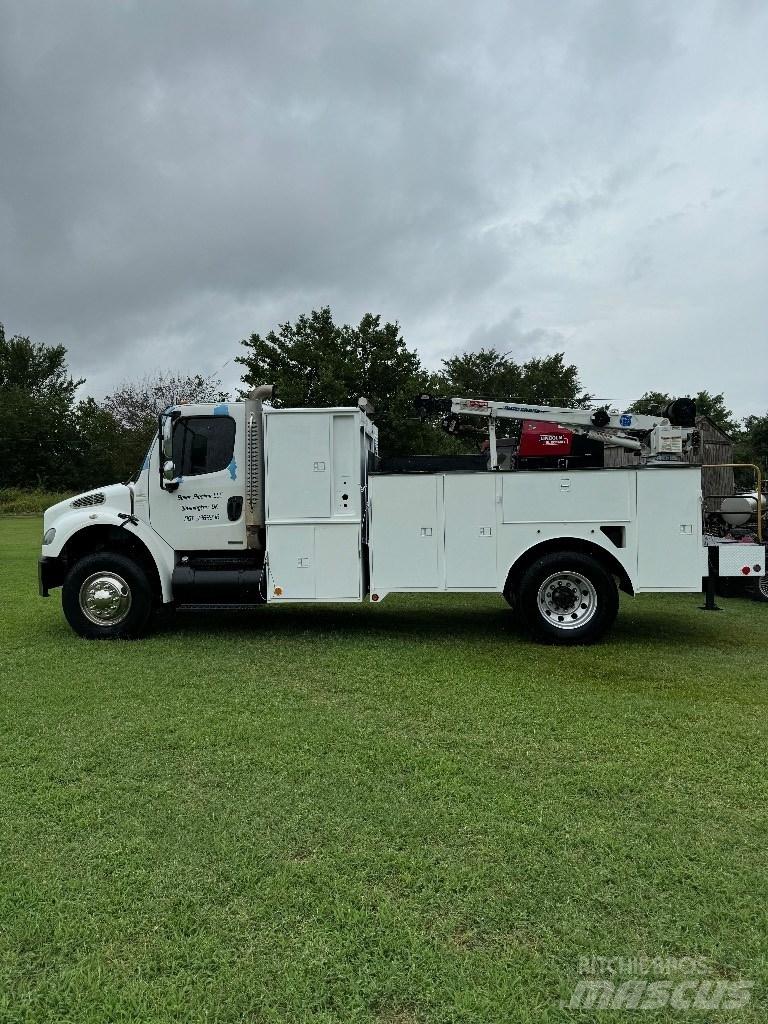 Freightliner M2 106 Municipal / general purpose vehicles