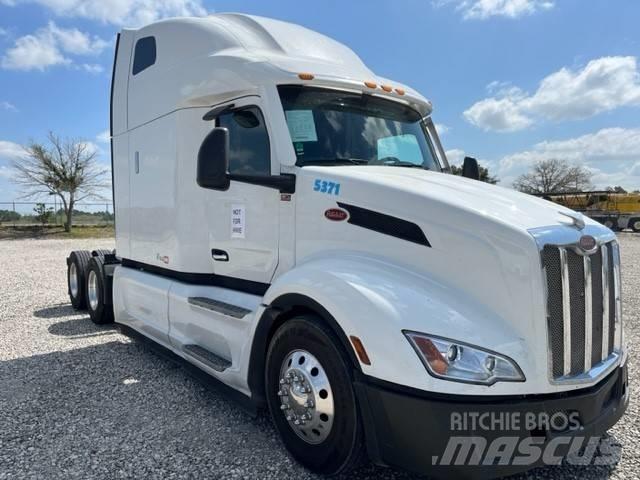 Peterbilt 579 Prime Movers