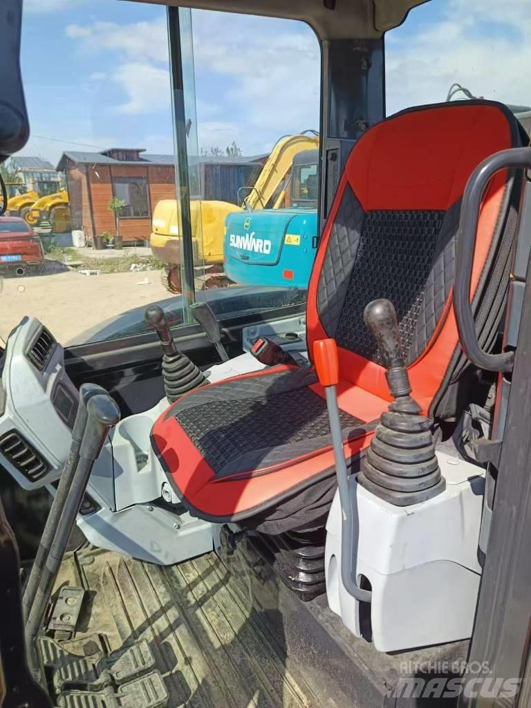 Kubota KX 163 Crawler excavators