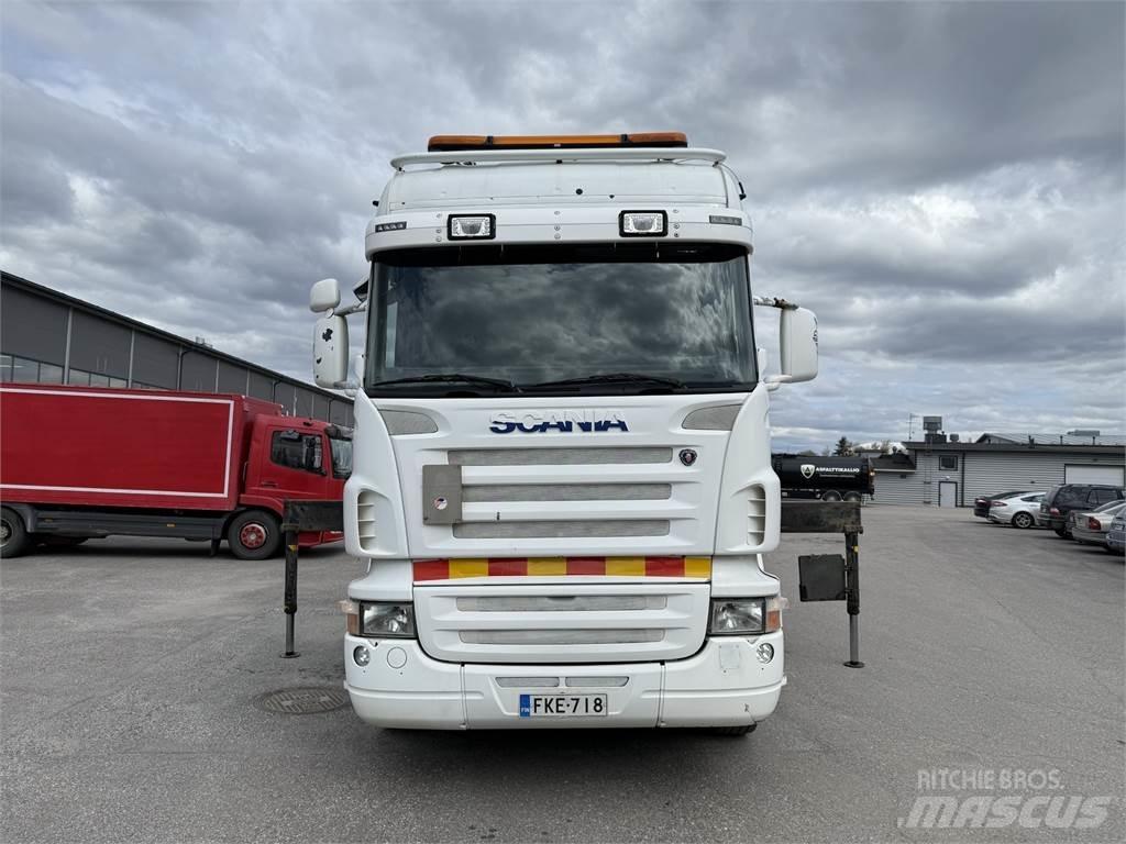 Scania R420 6X2 Truck mounted cranes