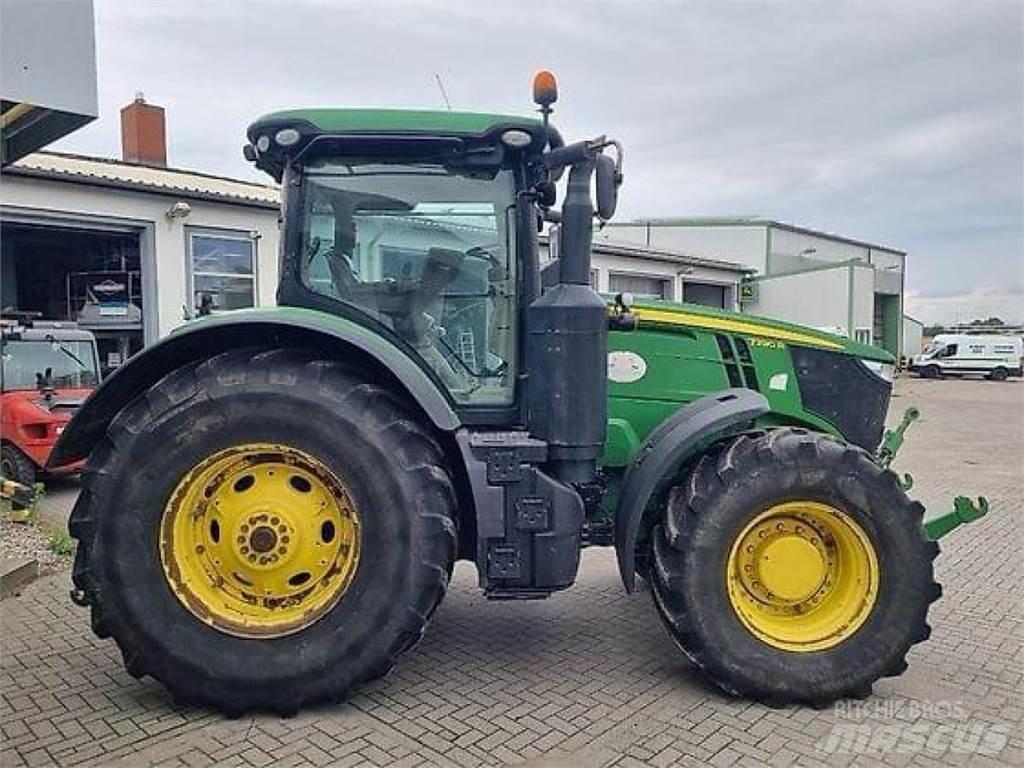 John Deere 7290 R Tractors