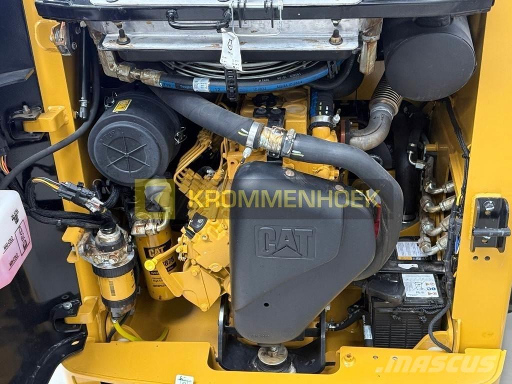 CAT 216 B3 Skid steer loaders