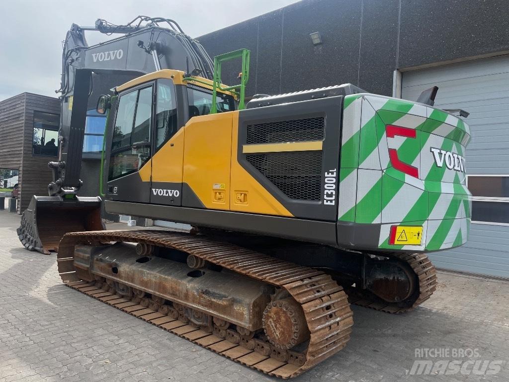 Volvo EC300EL Crawler excavators