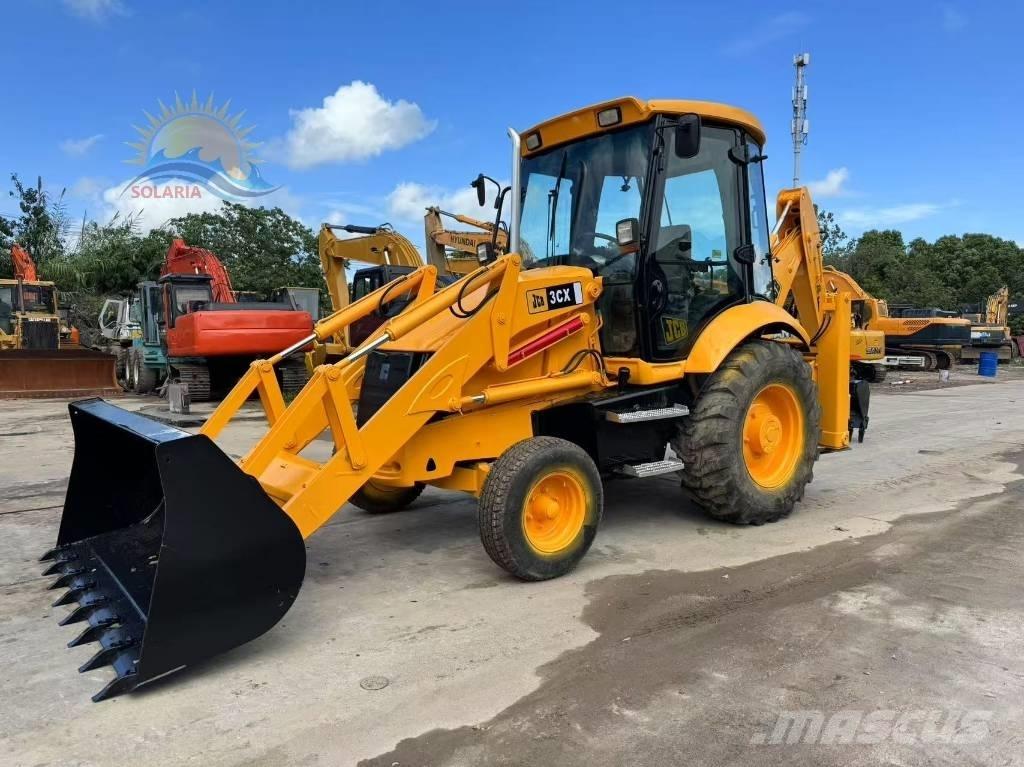 JCB 3CX Backhoe