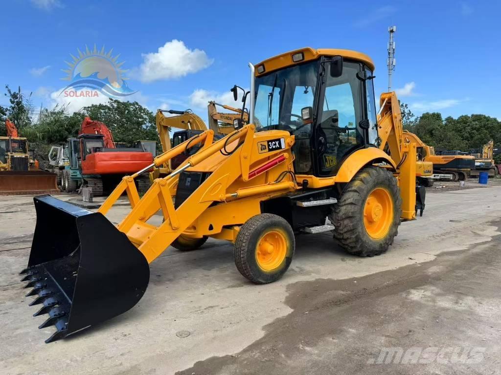 JCB 3CX Backhoe
